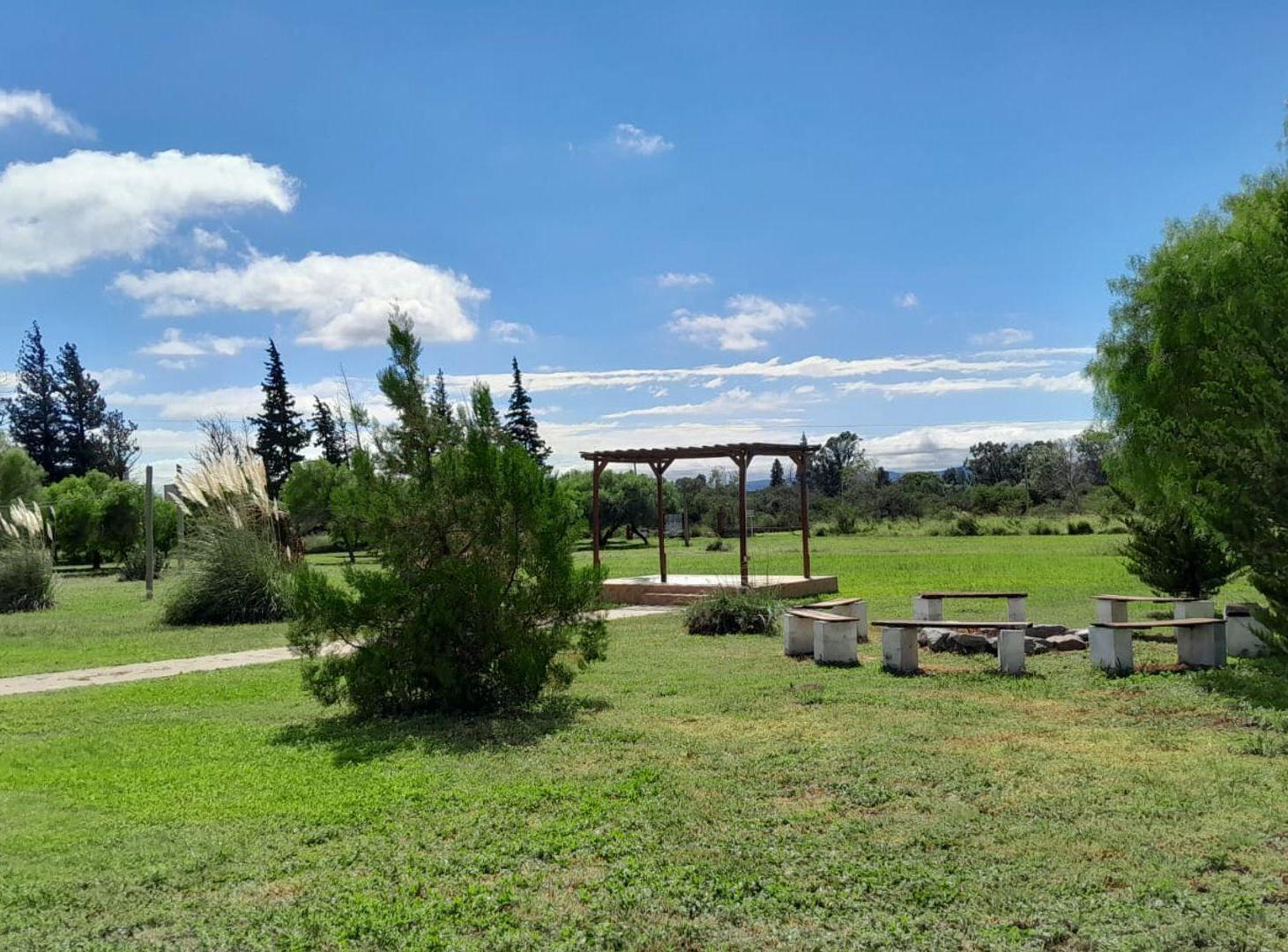 Foto de SE VENDE SALÓN DE EVENTOS EN DEAN FUNES, imagen 5