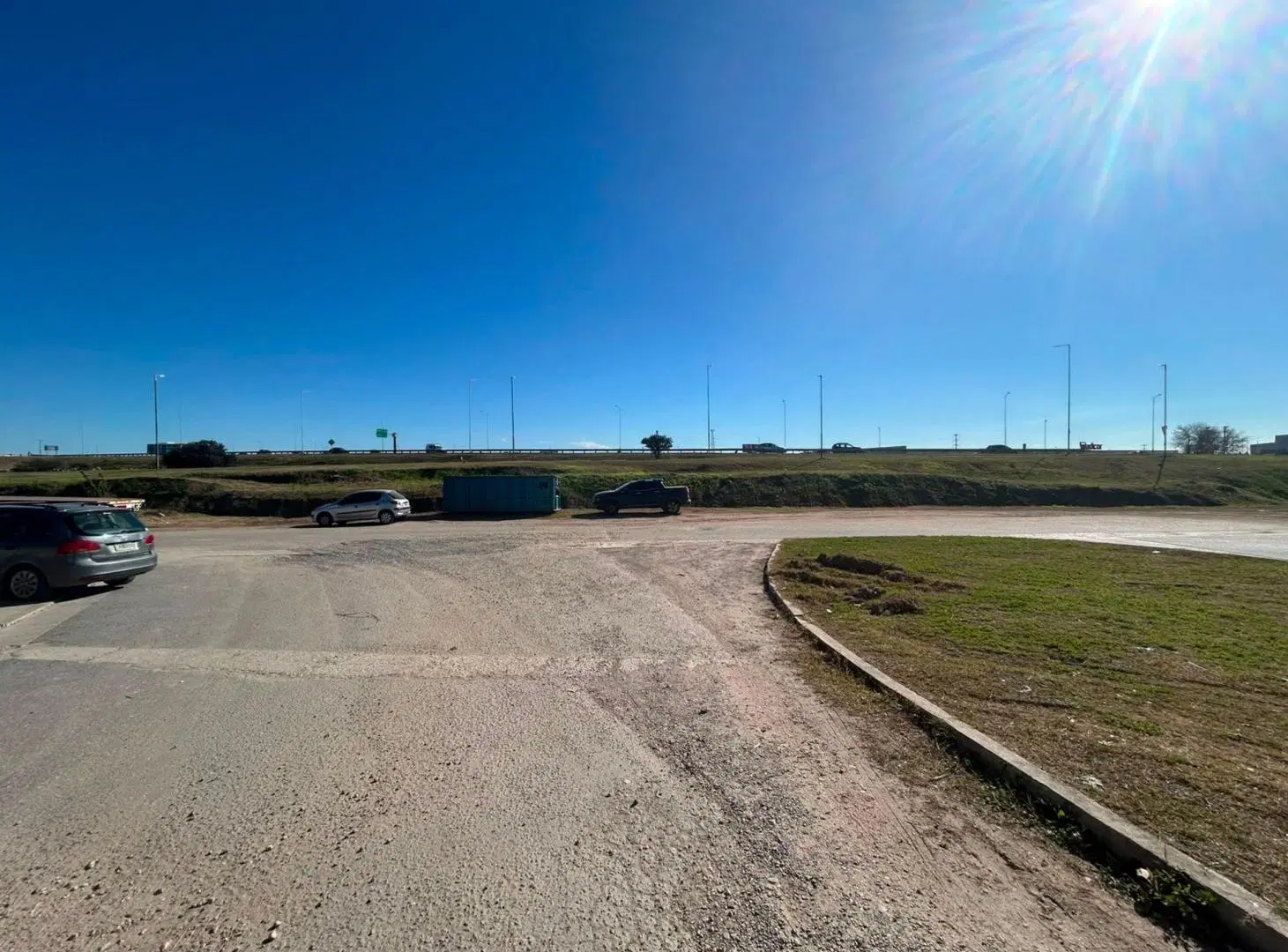 ALQUILER GALPÓN 800m2 CIRCUNVALACIÓN ZONA NORTE 3
