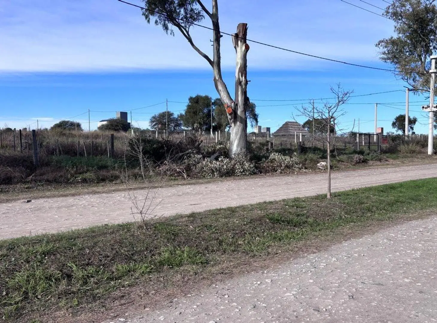 SE VENDE LOTE DE 300M2 EN LOMAS DE ANISACATE 2