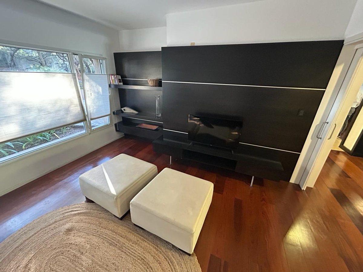 Foto de VENTA GRAN CASA COUNTRY EL BOSQUE RECIBE MENOR, imagen 3