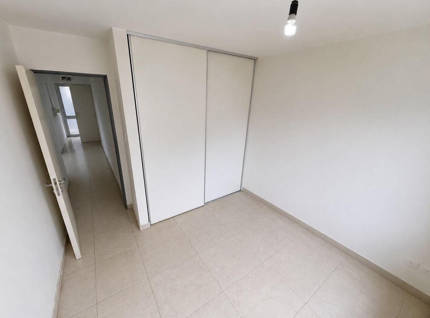 Foto de VENTA DEPARTAMENTO 1 DORMITORIO BARRIO PUEYRREDON, imagen 2