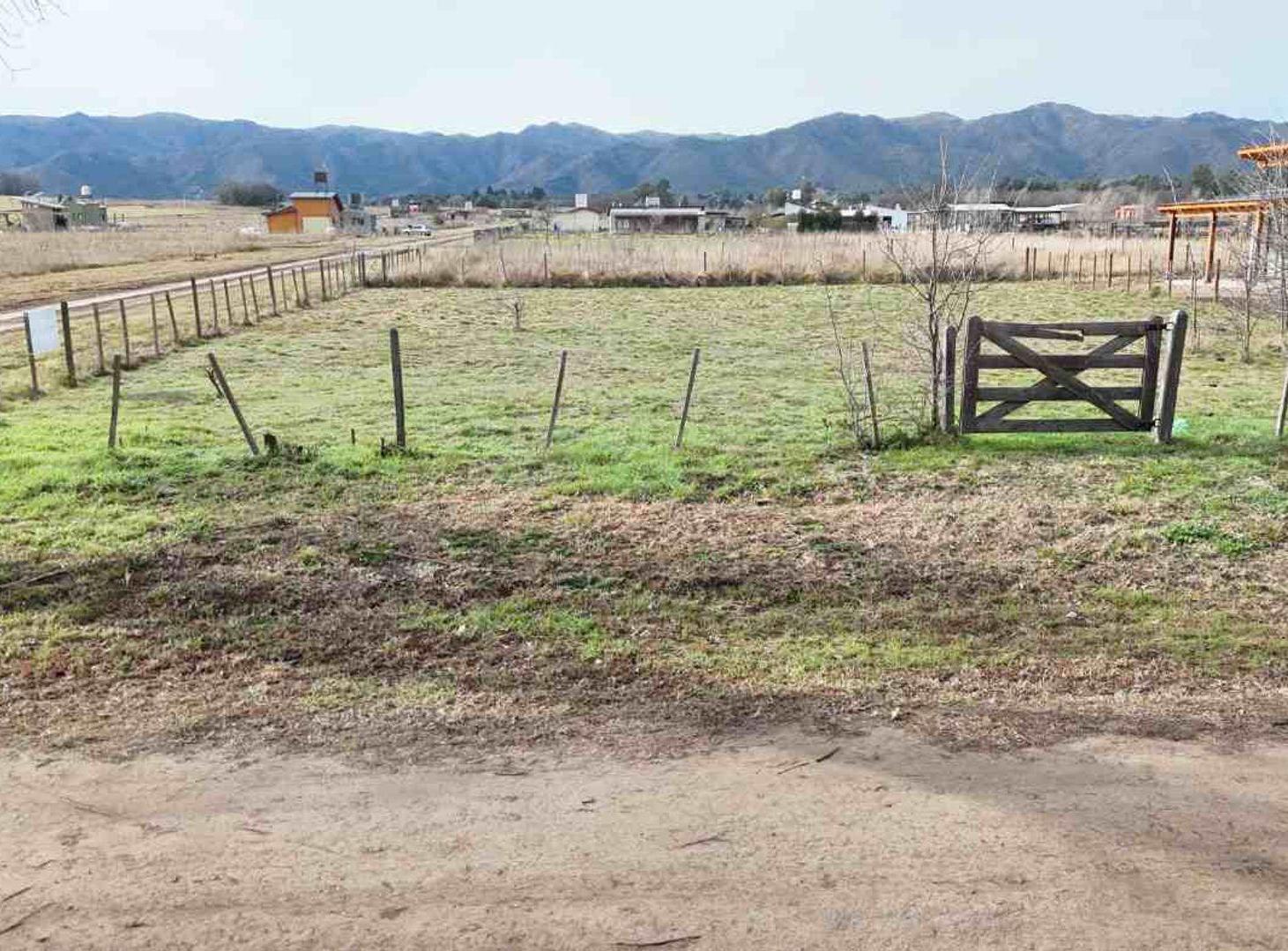Foto de VENTA LOTE 875M2 VILLA CIUDAD PARQUE CALAMUCHITA, imagen 2
