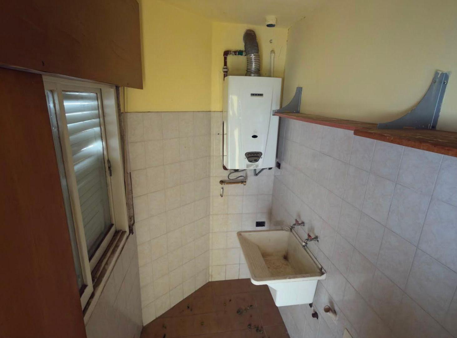 Foto de ALQUILER CASA SOBRE AVENIDA LEANDRO ALEM, imagen 5