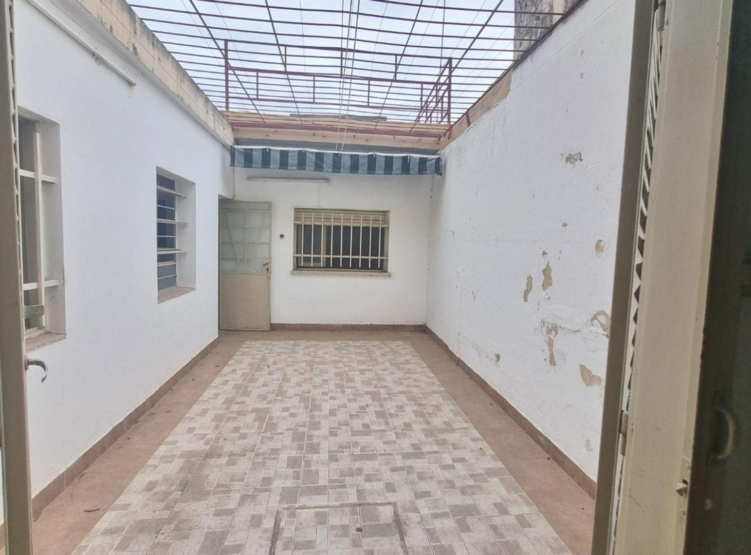 Foto de VENTA CASA 2 DORMITORIOS BARRIO GENERAL BUSTOS, imagen 3