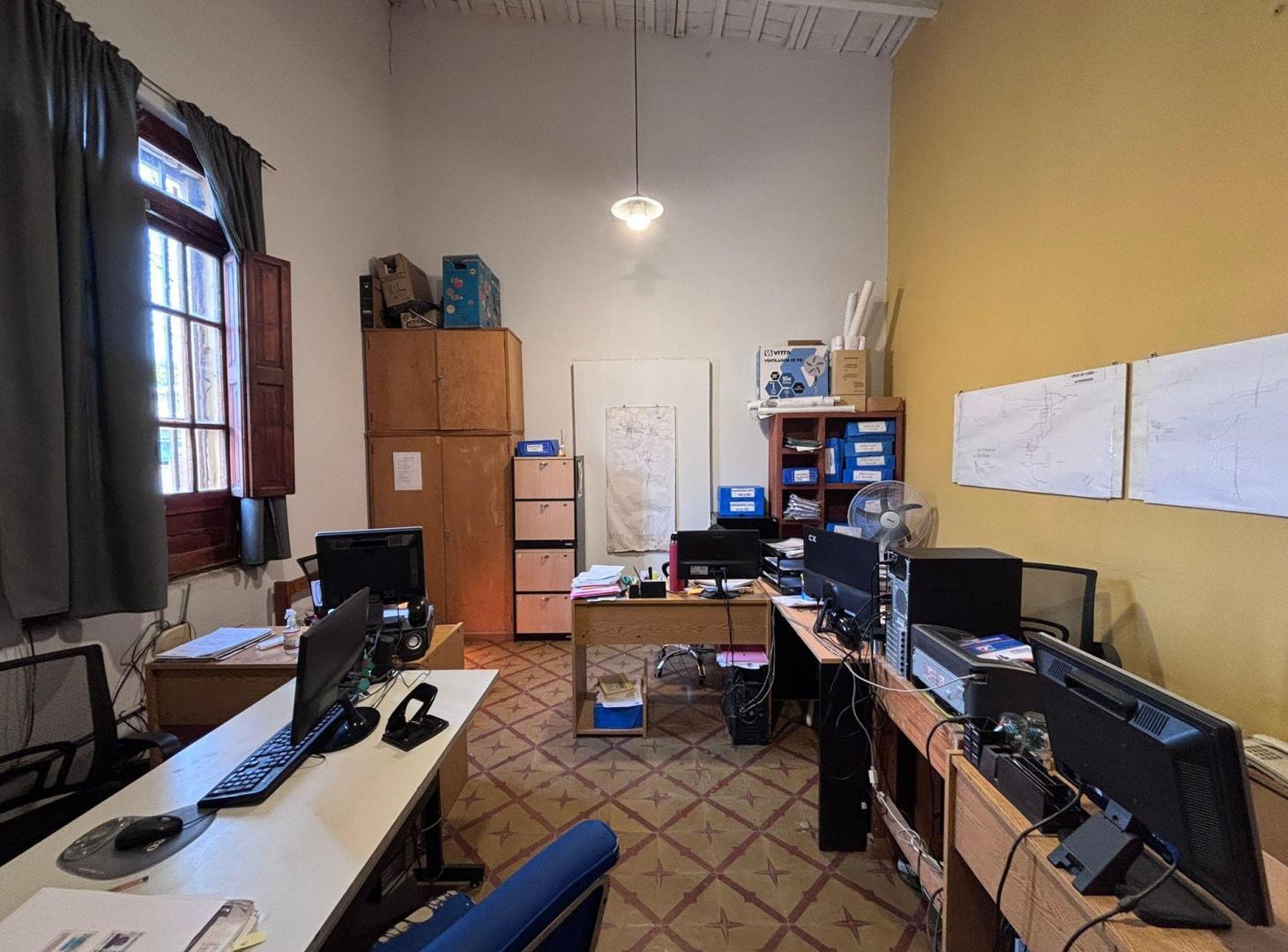 Foto de SE VENDE CASA C/ 3 LOCALES Y ESCRITURA EN LA PAZ, imagen 3