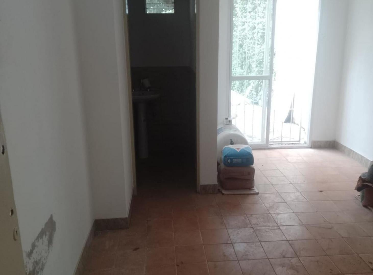 Foto de VENTA CASA A REFACCIONAR 3 DORM VILLA ALLENDE, imagen 5