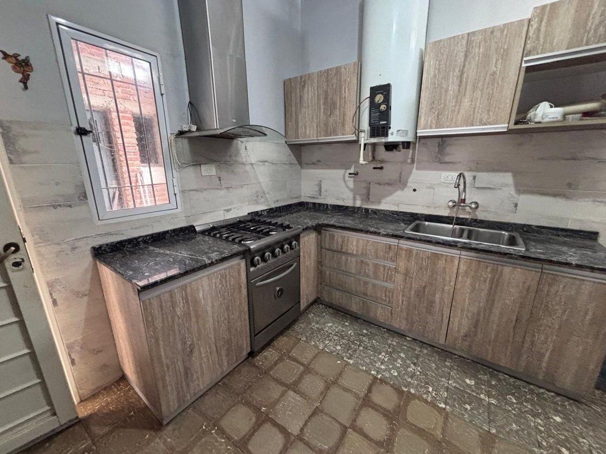 Foto de VENTA CASA Y DEPARTAMENTO CON LOCAL B YOFRE SUR, imagen 2