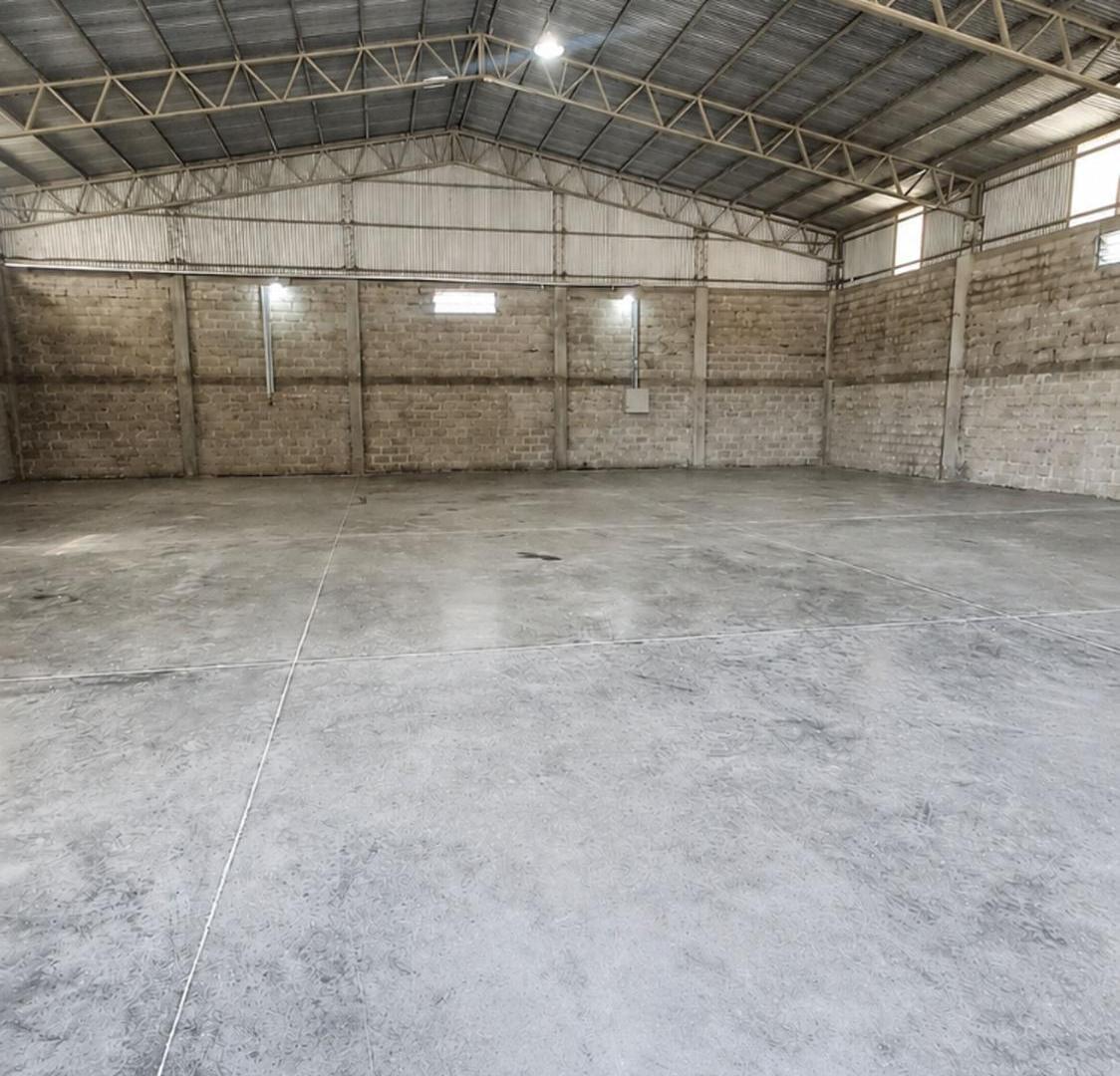 Foto de ALQUILER GALPON CON OFICINA 400M2 EN SAN RAMON, imagen 4