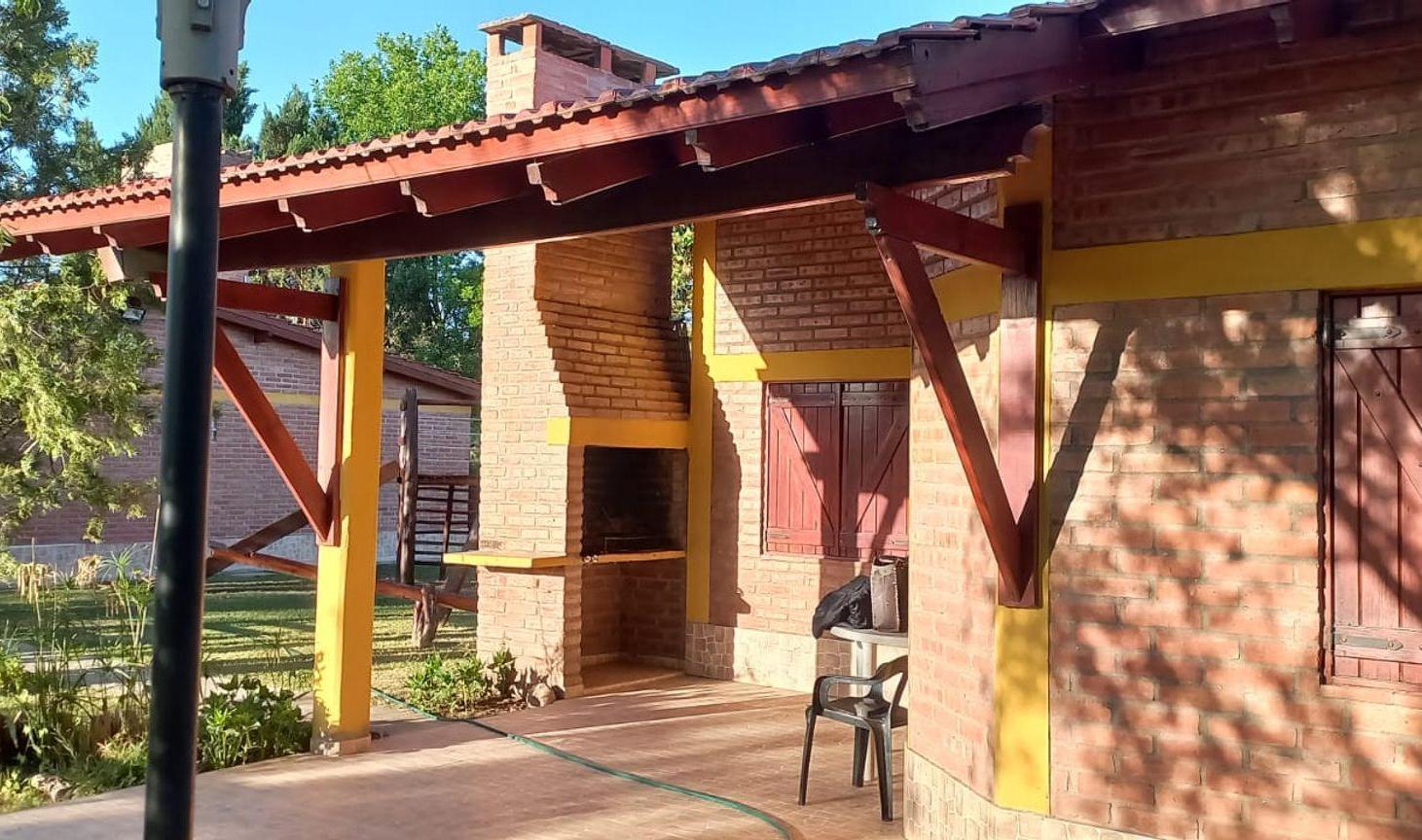 VENTA COMPLEJO DE CABAÑAS MINA CLAVERO
