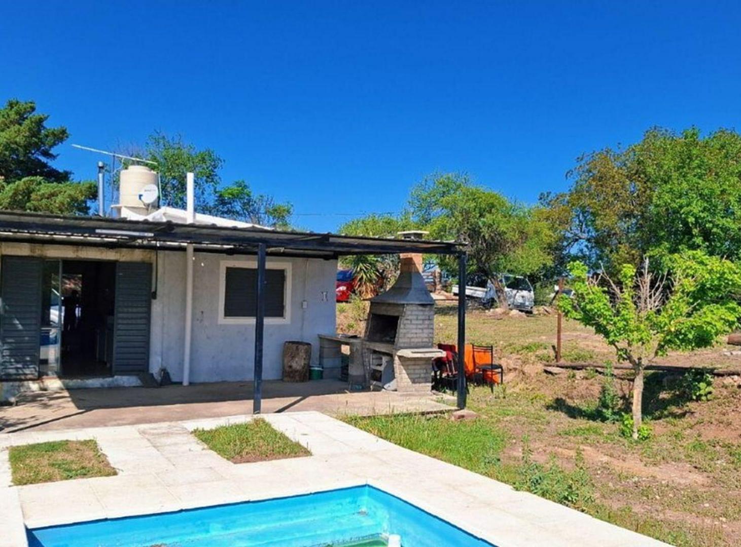 Foto de VENTA CASA 2 DORMITORIOS ESTANCIA VIEJA PILETA, imagen 1