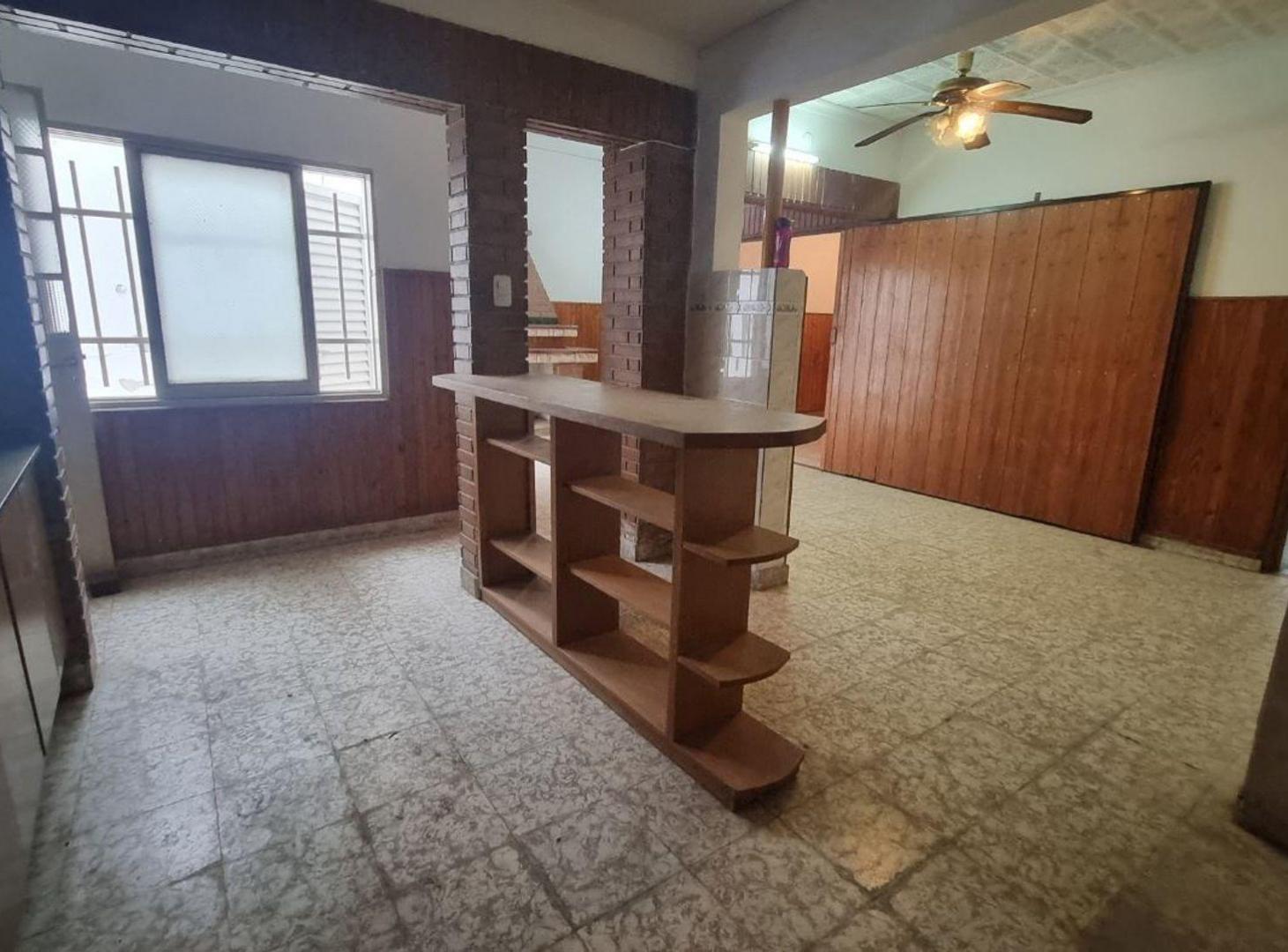 Foto de VENTA CASA 2 DORMITORIOS BARRIO GENERAL BUSTOS, imagen 5