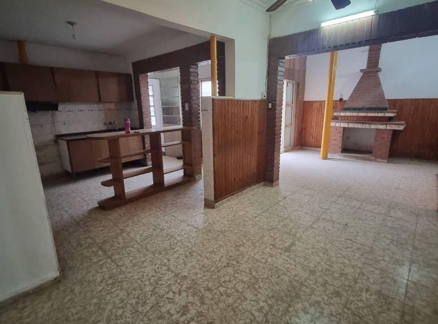 Foto de VENTA CASA 2 DORMITORIOS BARRIO GENERAL BUSTOS, imagen 1