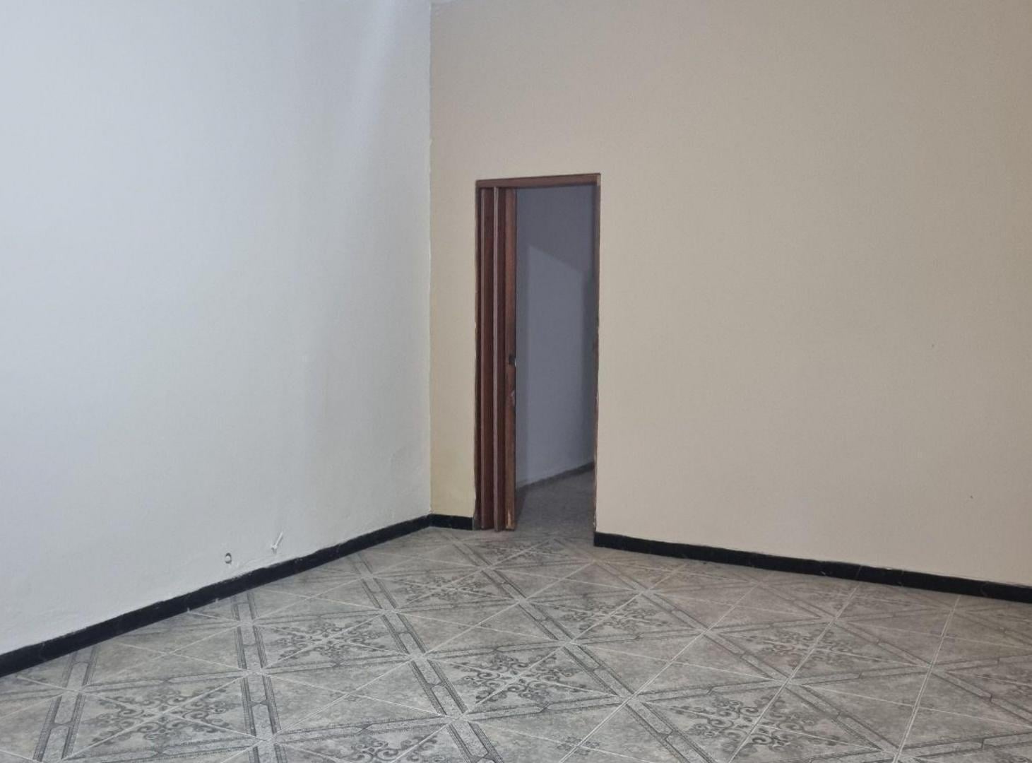 Foto de VENTA CASA 2 DORMITORIOS BARRIO GENERAL BUSTOS, imagen 2