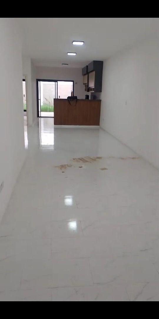 Foto de HERMOSO DUPLEX DE APROX 102 M2 A ESTRENAR, CON AMPLIOS ESPACIOS Y UN, imagen 3