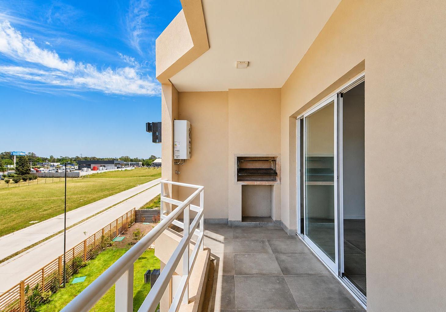 Foto de Venta 3 Ambientes Premium en El Reparo Pilar | Parrilla + cochera, imagen 3