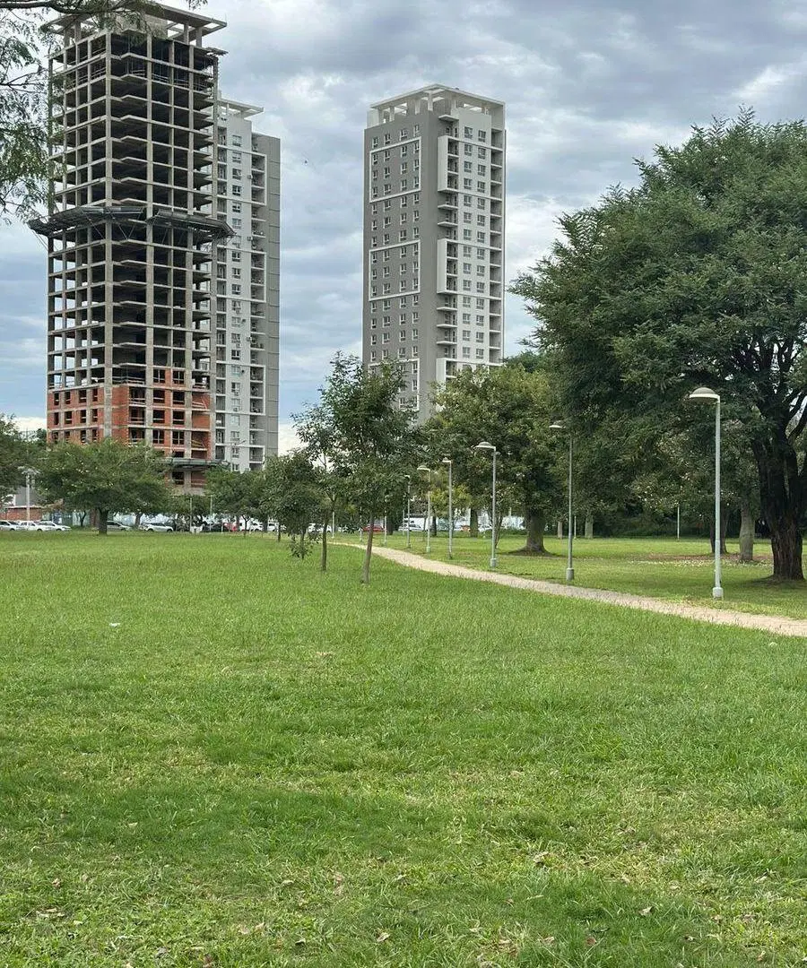 Venta Departamento 2 Dorm con Cochera - Edificio Pilay Parque Federal 3