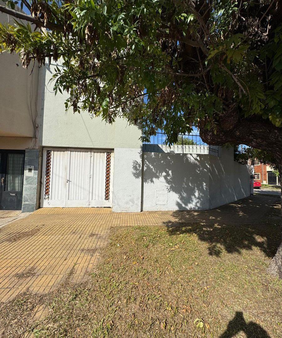 VENTA casa en Sargento Cabral de 3 dormitorios