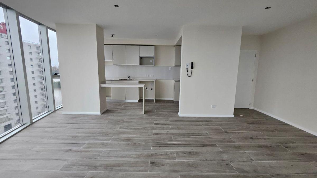 Foto de Se ALQUILA semipiso de 2 dormitorios y 2 baños en AMARRAS CENTER, TORRE, imagen 3