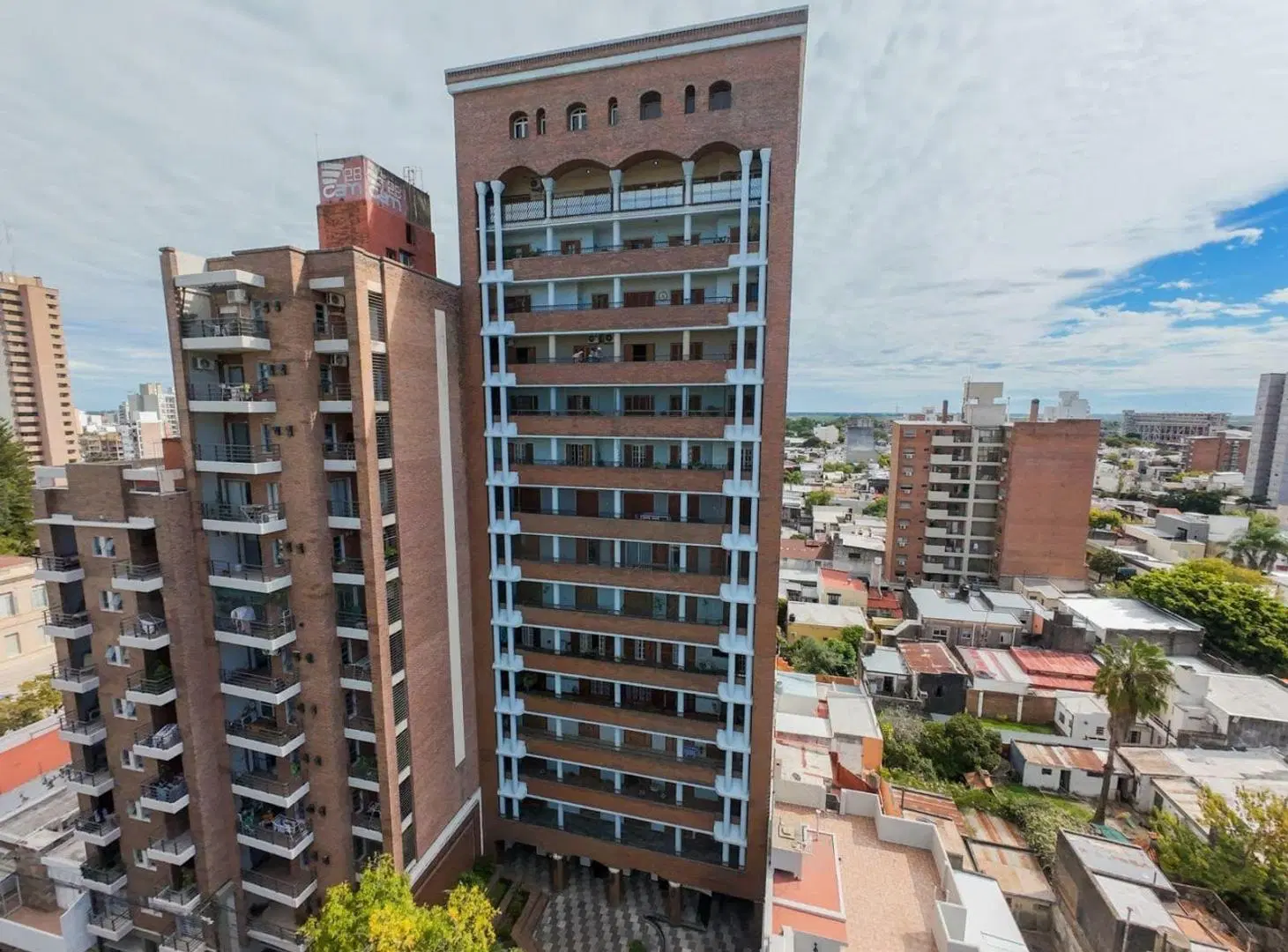 Se vende Piso de Categoría en el Exclusivo Edificio Constituyentes 2