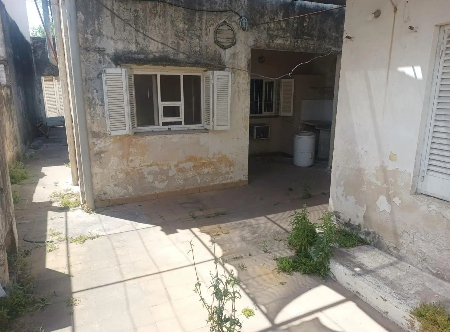 Casa en Av López y Planes 2