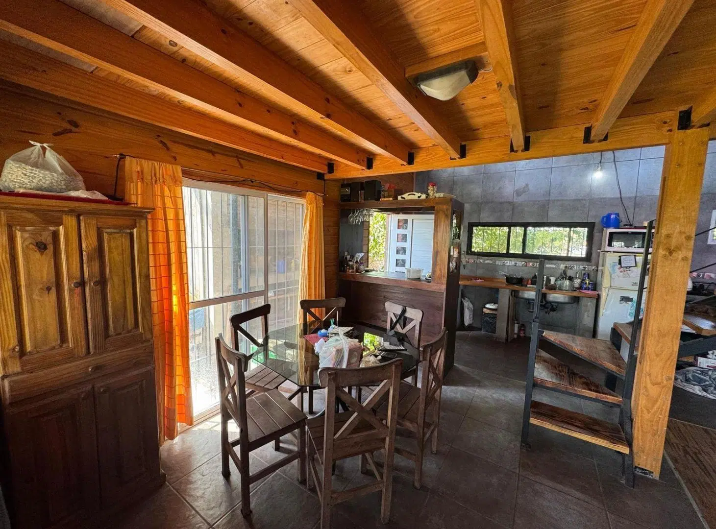 VENTA casa con amplio terreno en ruta 1 1