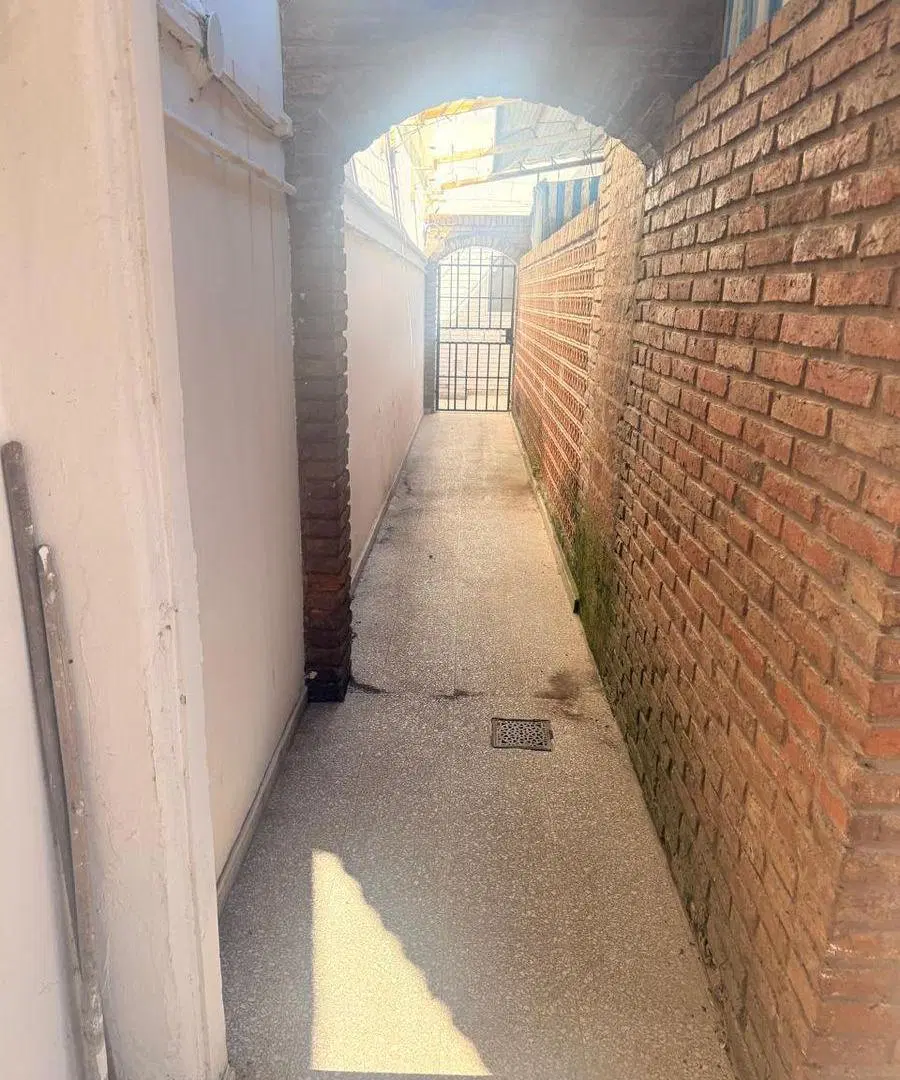 EN VENTA INTERNO CON COCHERA EN ZONA SUR 4