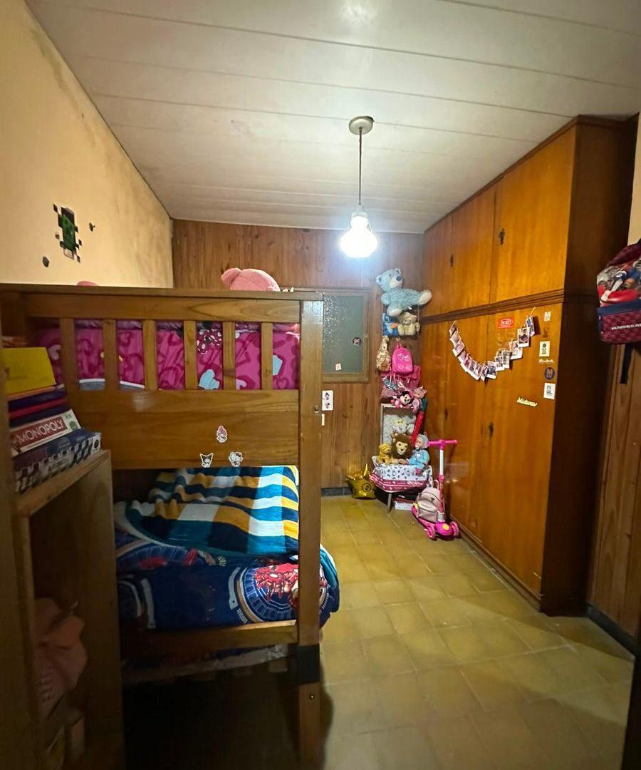 Foto de Venta Casa de 3 dormitorios con local comercial y cochera, imagen 2