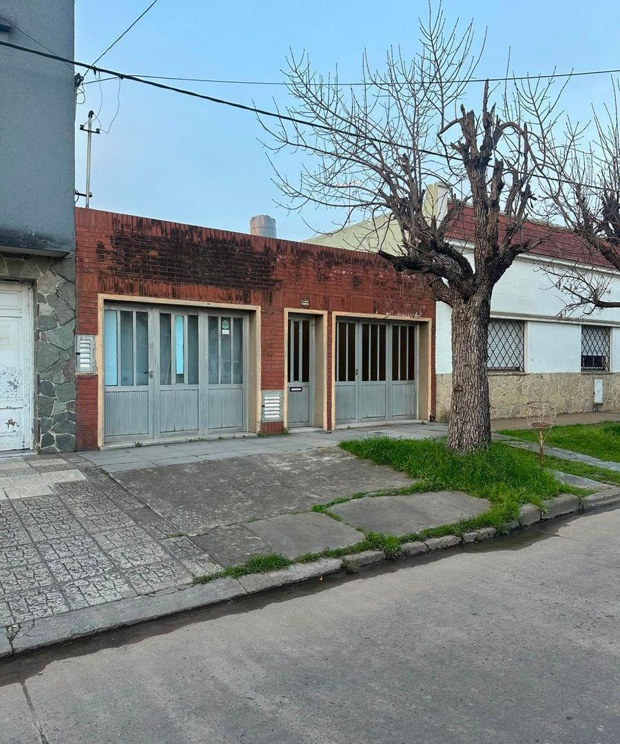 Foto de Venta Casa de 3 dormitorios con local comercial y cochera, imagen 5