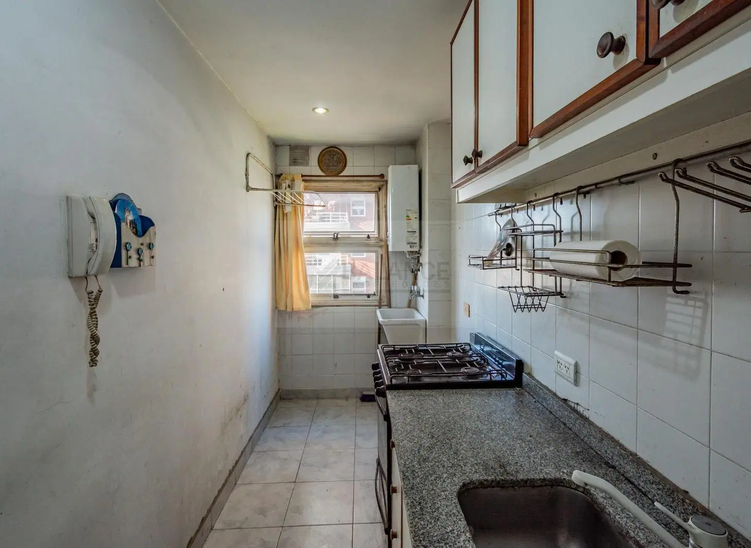 VENTA DPTO 3 AMB SARANDI 4