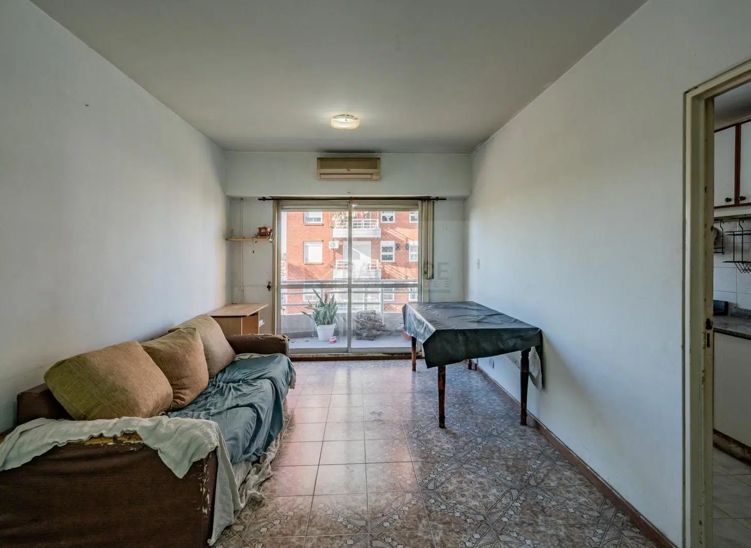 VENTA DPTO 3 AMB SARANDI 1