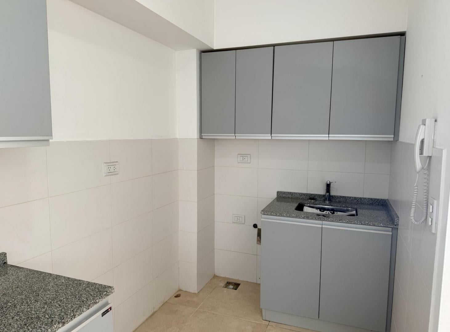 Foto de VENTA DEPARTAMENTO 2 AMBIENTES AVELLANEDA, imagen 5