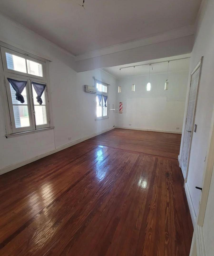 Departamento de 100 m² con 3 dormitorios en venta baño toilette en Balvanera