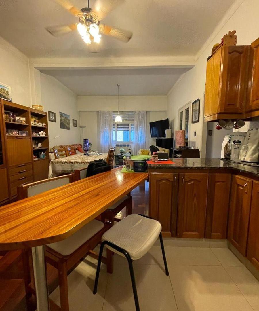 Departamento de 3 ambientes con 72m2 en venta en Almagro Sur