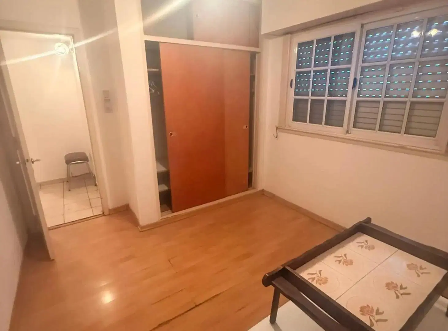 Departamento T/casa De 3 Amb En Primer Piso S/ Boulevard De Los Italianos A Metros De Av. Belgrano 4
