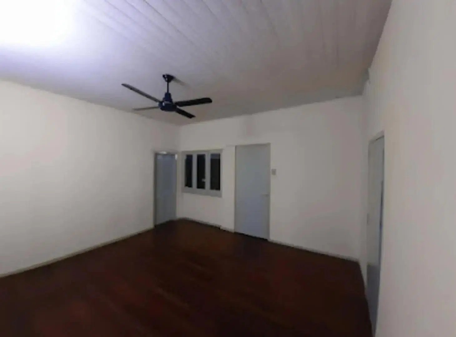 CASA CON FONDO LIBRE EN VENTA 4