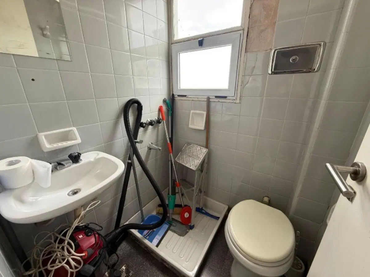 Departamento de 190 m² construidos con 3 dormitorios en venta en Avellaneda 4