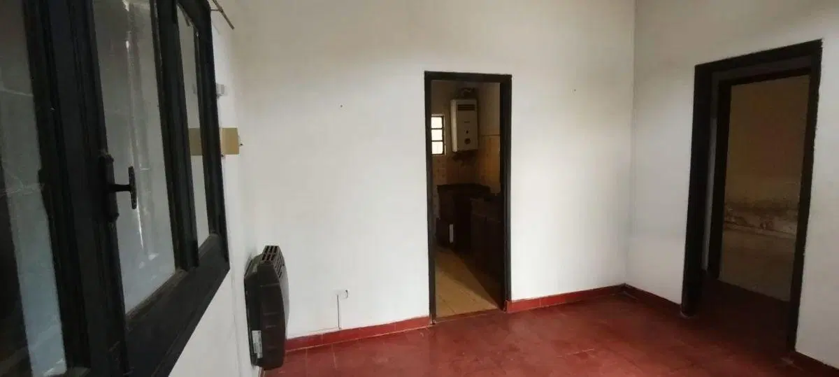VENTA CASA CON GARAGE Y LOTE DE 380 M² A POCAS CUADRAS DE LA ESTACIÓN DE ALEJANDRO KORN 4