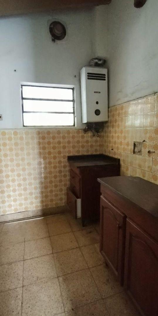 Foto de VENTA CASA CON GARAGE Y LOTE DE 380 M² A POCAS CUADRAS DE LA ESTACIÓN, imagen 3