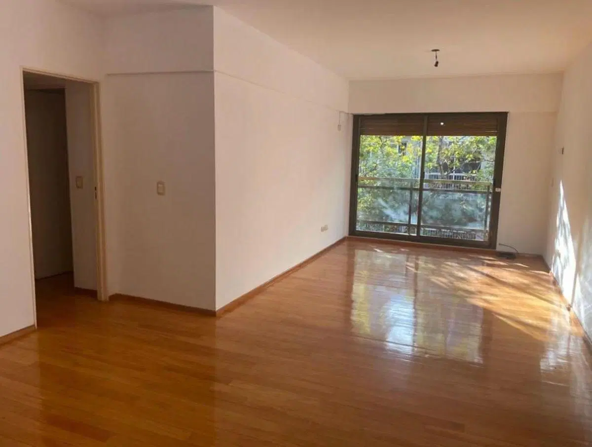 SEMIPISO DE 4 AMBIENTES AL FRENTE CON BALCON CORRIDO, 6° PISO, 3 BAÑOS, COCHERA FIJA. CATEG, SEG, 5