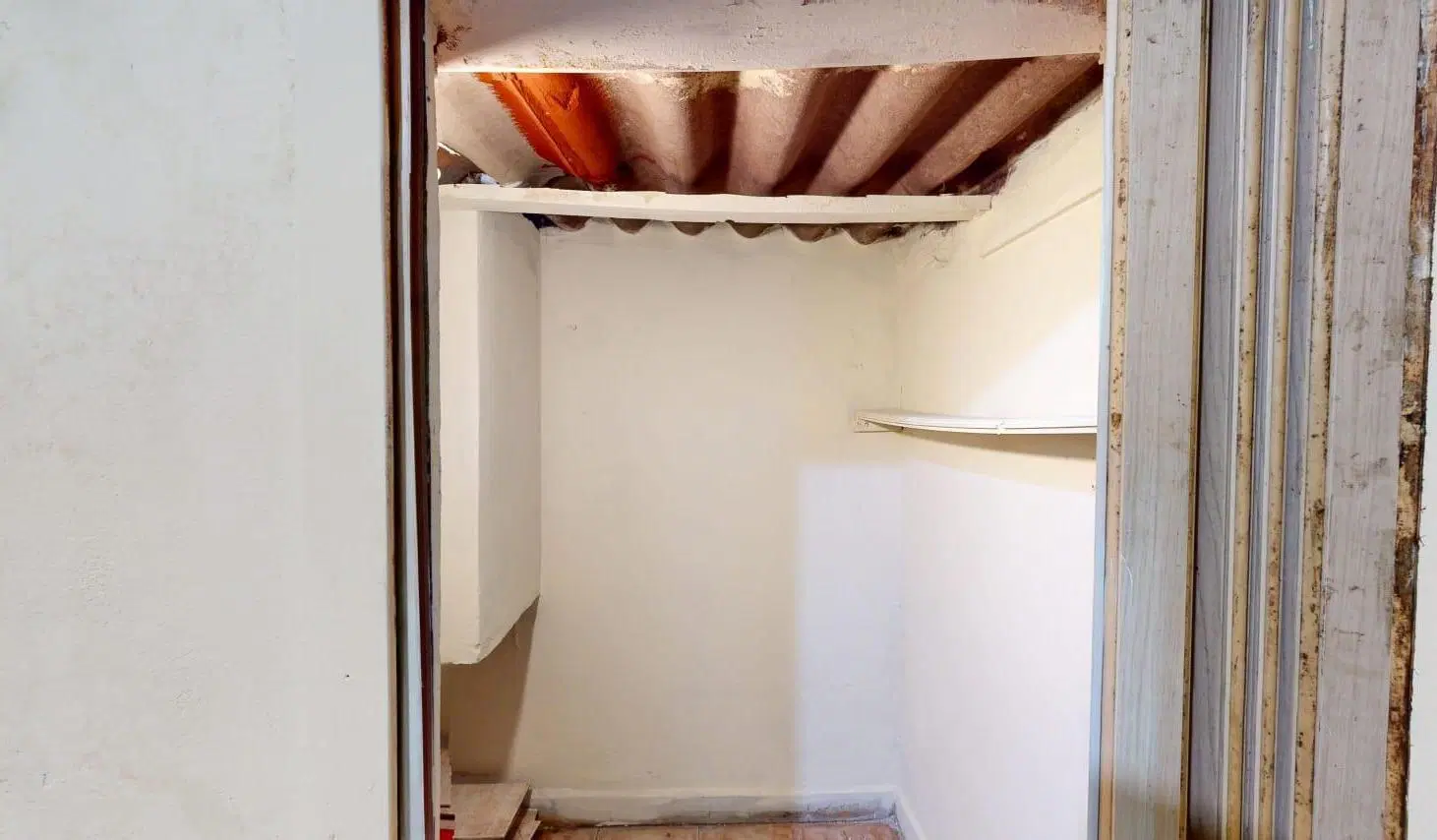 DEPARTAMENTO EN VENTA PLANTA BAJA AL FRENTE 5