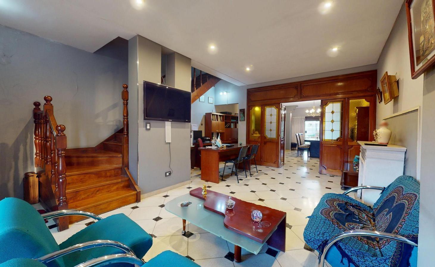 Foto de Casa Con Quincho y Pileta En Mataderos, imagen 3