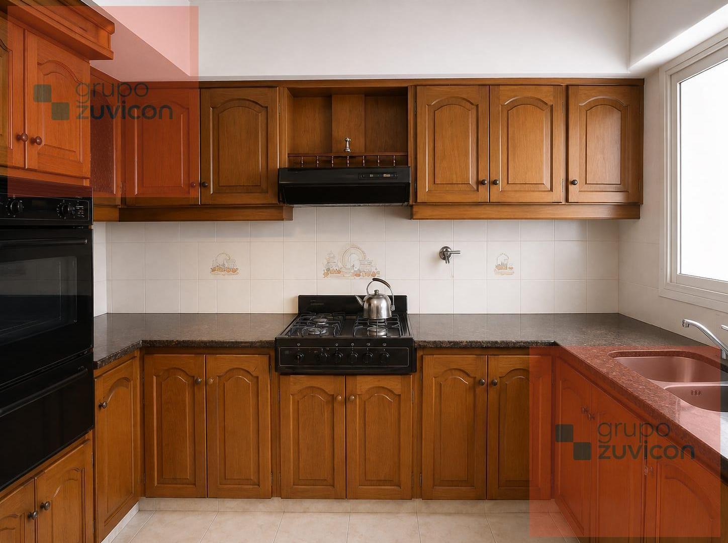 Foto de DEPARTAMENTO 4 AMBIENTES SEMIPISO COCHERA, imagen 5