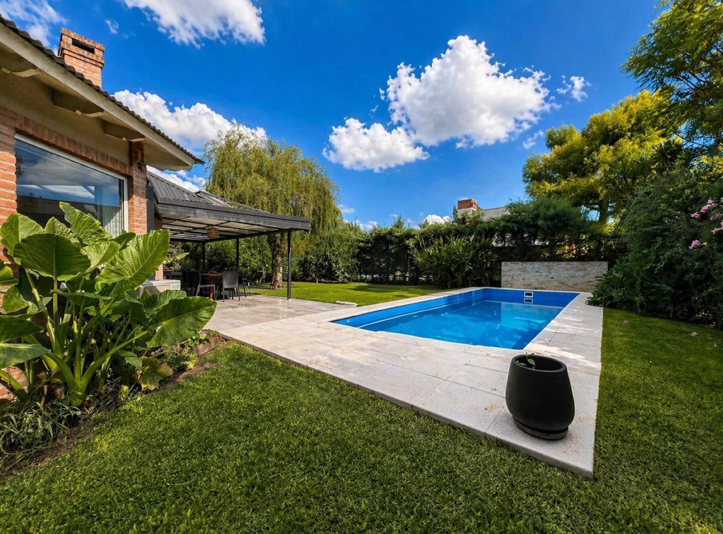 Foto de Casa en el Barrio Haras Maria Eugenia Moreno con Pileta, imagen 1