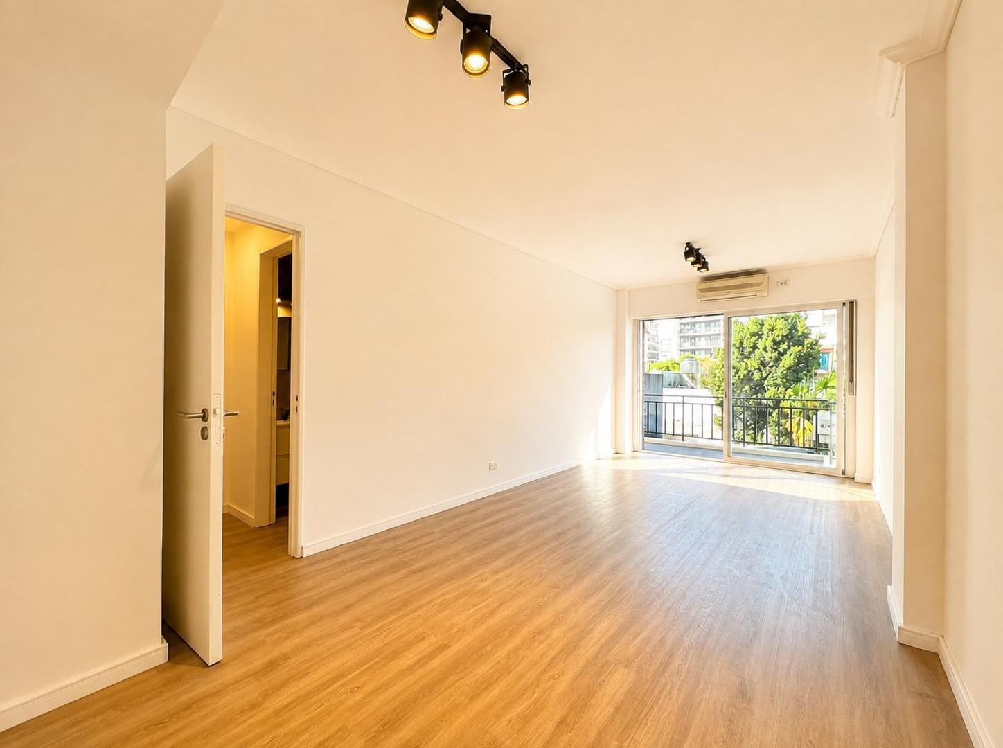 Foto de Departamento Refaccionado 4 ambientes Balcón 2 baños en Belgrano, imagen 2
