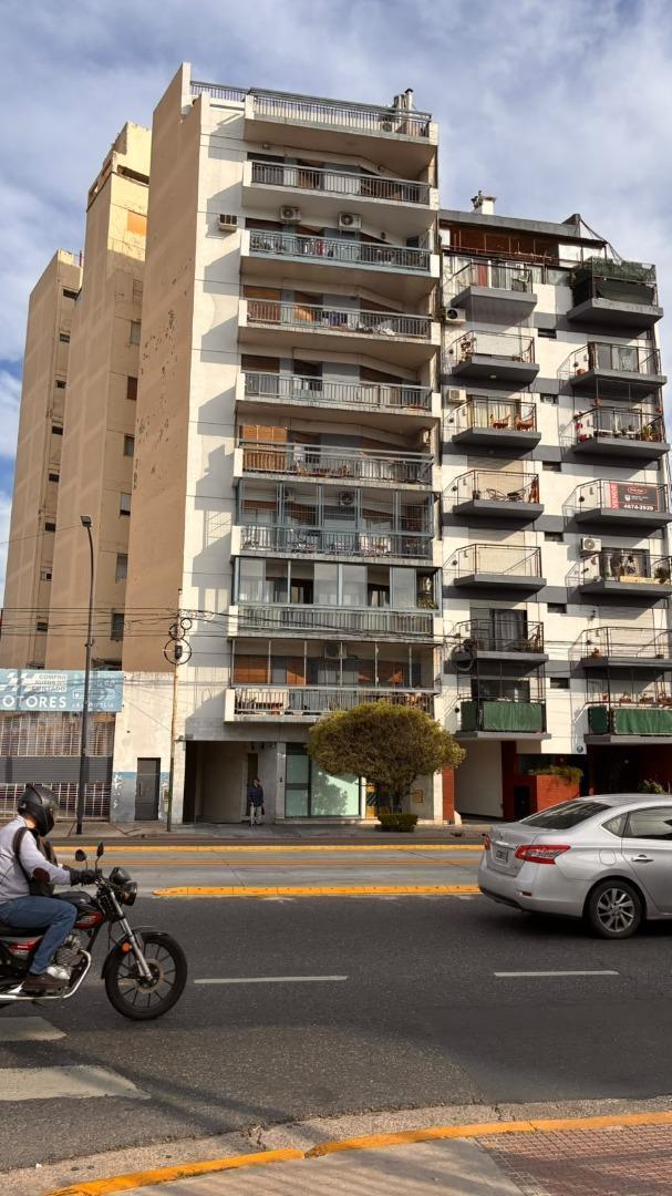 Foto de HERMOSO DEPARTAMENTO 2 AMBIENTES C/ PATIO Y LAVADERO, imagen 4
