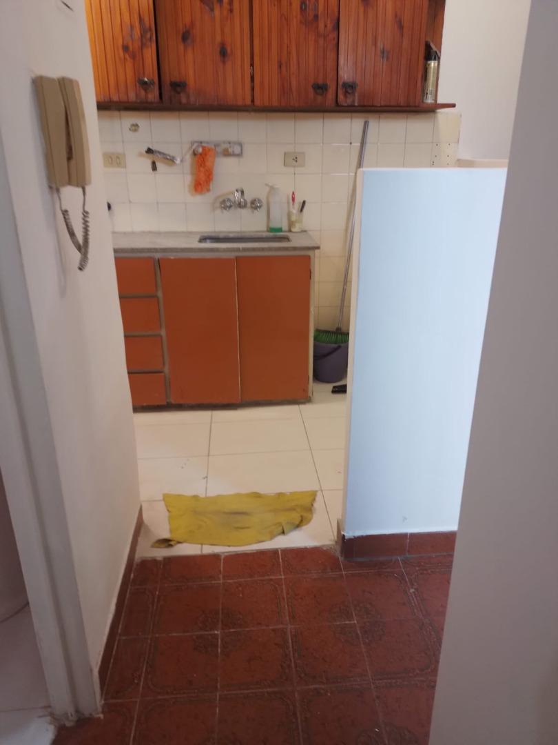 Foto de HERMOSO DEPARTAMENTO 2 AMBIENTES C/ PATIO Y LAVADERO, imagen 3