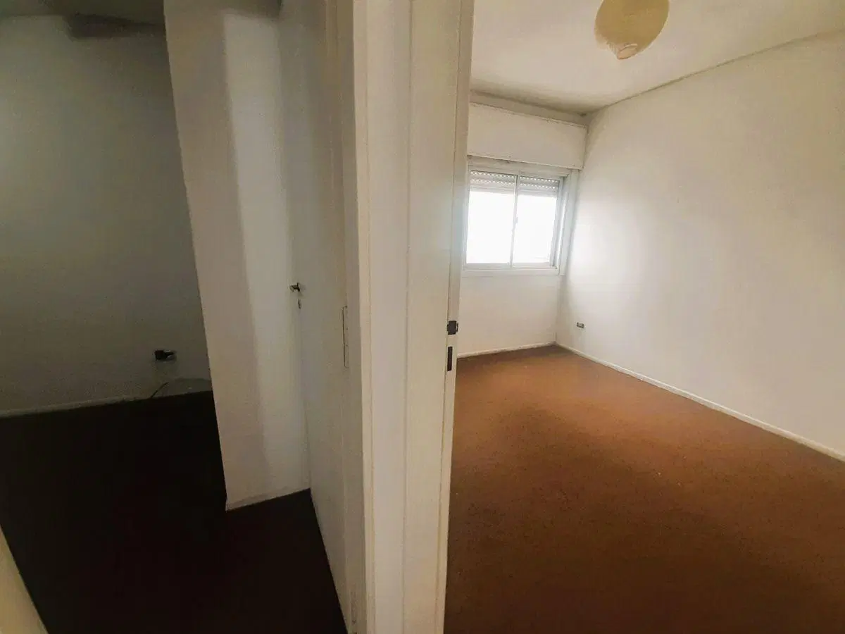 MUY LUMINOSO DEPARTAMENTO 3 AMBIENTES CON COCHERA EN AVELLANEDA - TORRES PUEYRREDON 3