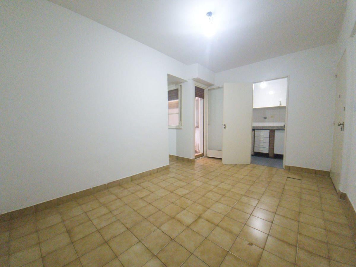 Foto de EN VENTA DOS AMBIENTES CON ESPACIO GUARDACOCHE, imagen 2