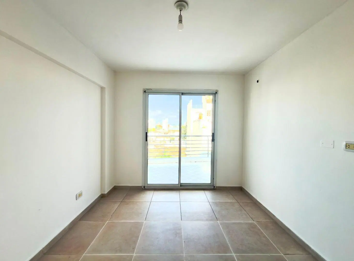 VENTA DEPARTAMENTO 2 DORM ALTO ALBERDI BALCON 5