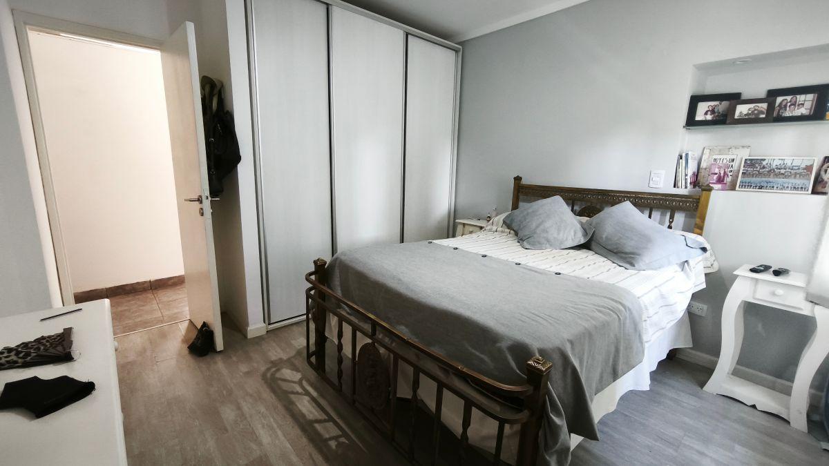 Foto de Permuta o Venta - Chalet 4 amb con pileta y parque - Constitucion, imagen 5